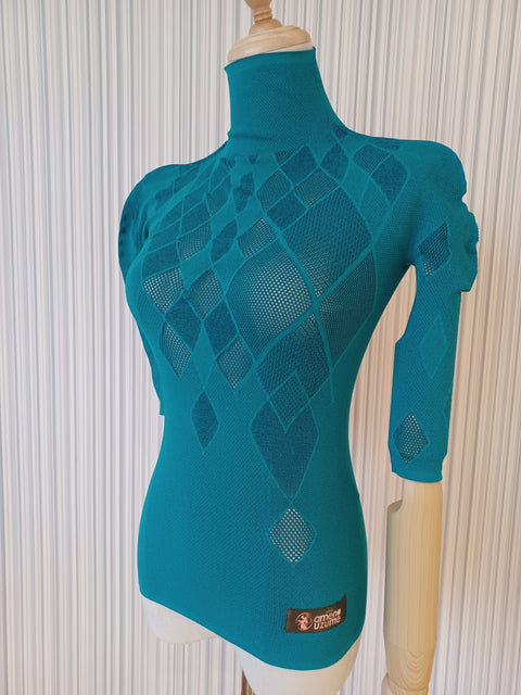 シームフリーニット 5分袖ハイネック アーガイル